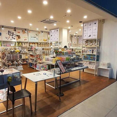 Kozi Square New Sgh Cozy Home Lv5B Kuching Bagian luar foto