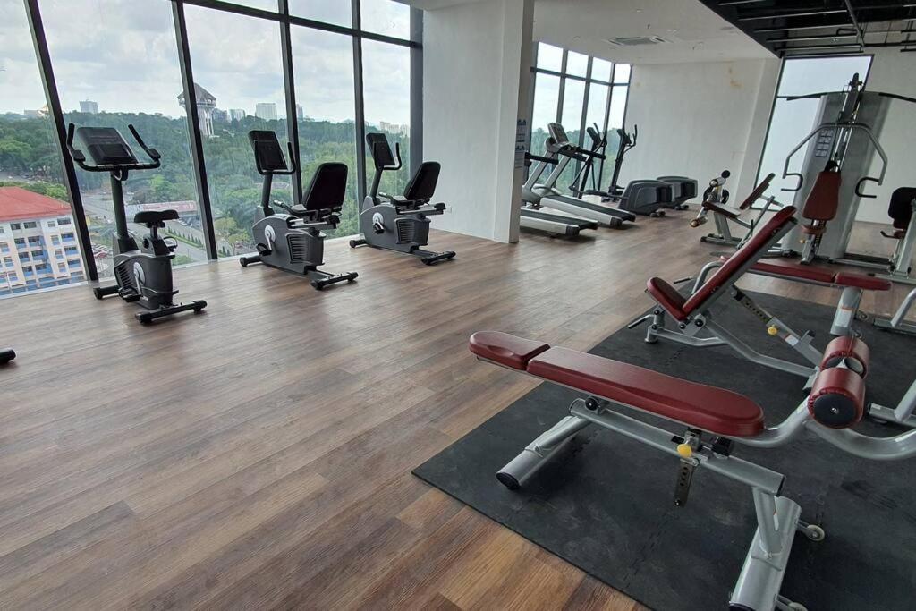 Kozi Square New Sgh Cozy Home Lv5B Kuching Bagian luar foto
