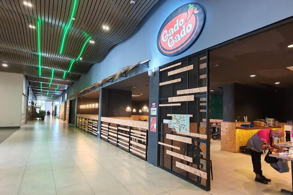 Kozi Square New Sgh Cozy Home Lv5B Kuching Bagian luar foto